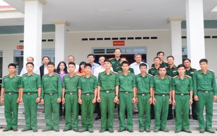 Lãnh đạo tỉnh thăm, chúc tết các đơn vị lực lượng vũ trang tỉnh và Ban quản lý Khu du lịch Quốc gia núi Bà Đen