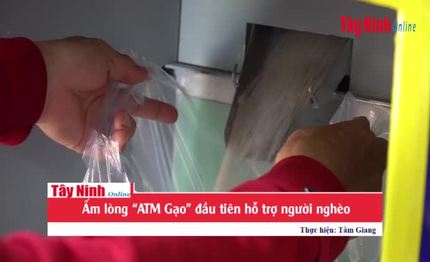 Ấm lòng “ATM Gạo” đầu tiên hỗ trợ người nghèo