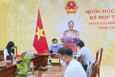 Quốc hội thảo luận dự kiến kế hoạch cơ cấu lại nền kinh tế giai đoạn 2021 – 2025