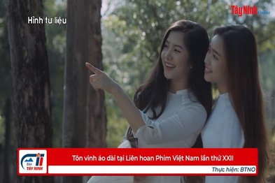 Tôn vinh áo dài tại Liên hoan Phim Việt Nam lần thứ XXII