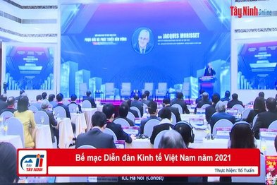 Bế mạc Diễn đàn Kinh tế Việt Nam năm 2021