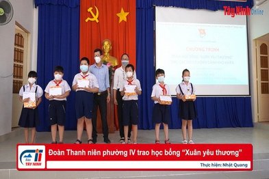 Đoàn Thanh niên phường IV trao học bổng “Xuân yêu thương”