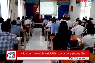 Các doanh nghiệp ký cam kết kiểm soát tải trọng phương tiện