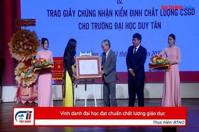 Vinh danh đại học đạt chuẩn chất lượng giáo dục