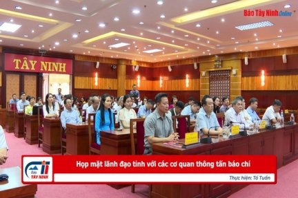 Họp mặt lãnh đạo tỉnh với các cơ quan thông tấn báo chí