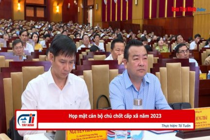 Họp mặt cán bộ chủ chốt cấp xã năm 2023