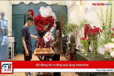 Sôi động thị trường quà tặng Valentine