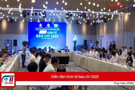 Diễn đàn kinh tế báo chí 2023