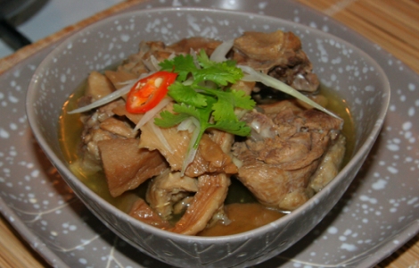 Vịt kho măng khô