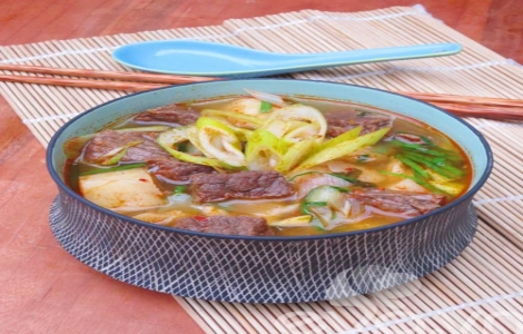 Canh kim chi thịt bò ngon miệng