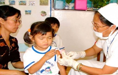 Triển khai tiêm vắcxin sởi-rubella cho 23 triệu trẻ em