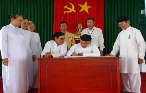 TP.Tây Ninh: Tuyên truyền về an toàn giao thông cho chức sắc, chức việc tôn giáo và học sinh xã Tân Bình