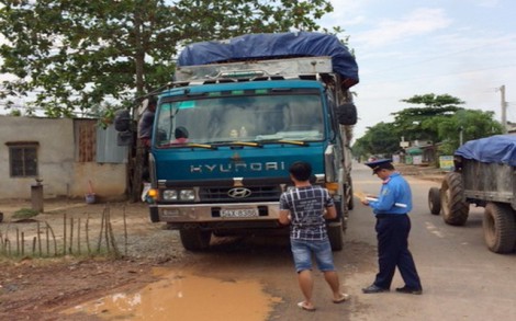 Tăng cường phối hợp tuần tra, kiểm soát xử lý phương tiện ô tô chở hàng quá tải trọng