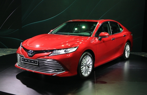 Toyota Camry mới giá cao nhất 1,235 tỷ tại Việt Nam