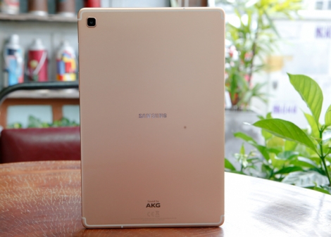 Galaxy Tab 5e - máy tính bảng siêu mỏng