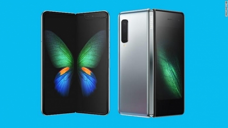 Điện thoại gập Samsung Galaxy Fold sẽ lên kệ vào tháng 9