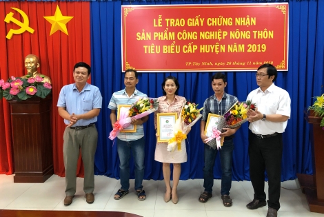 TP.Tây Ninh: Công nhận 3 sản phẩm công nghiệp nông thôn tiêu biểu năm 2019