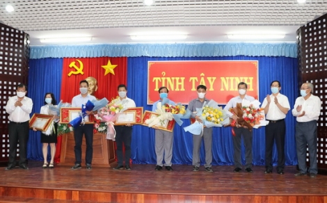 Tây Ninh: Tiếp nhận gần 9 tỷ đồng ủng hộ cho công tác phòng, chống dịch bệnh Covid-19 của tỉnh