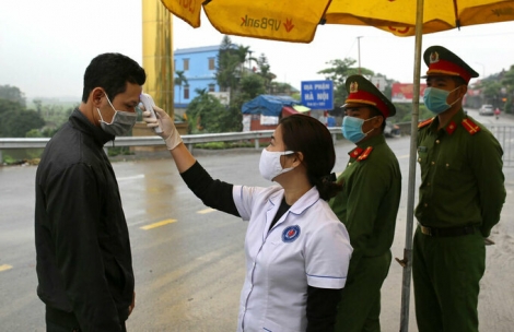 Thủ tướng yêu cầu bãi bỏ ngăn cấm đi lại