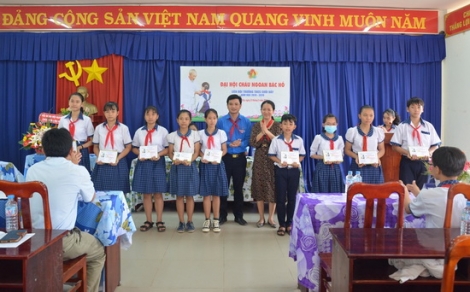 Tân Châu: Tổ chức Đại hội điểm cháu ngoan Bác Hồ năm học 2019-2020