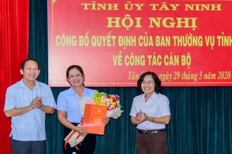 Bổ nhiệm bà Trần Thị Thanh Hằng giữ chức vụ Phó Trưởng ban Tổ chức Tỉnh uỷ