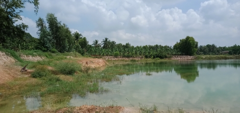 Ao sâu không rào... nỗi lo còn đó