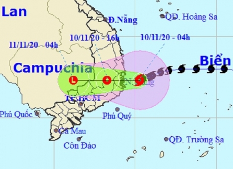 Bão Etau tiến sát bờ biển Nha Trang