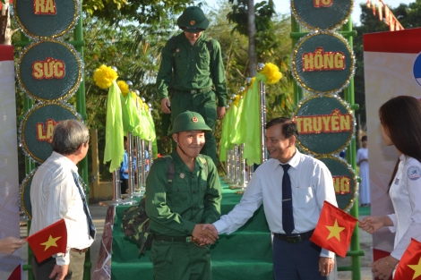 Thanh niên Tây Ninh sẵn sàng lên đường nhập ngũ