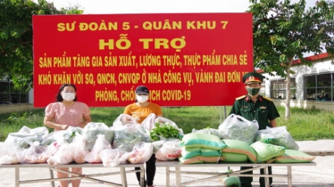 Hỗ trợ sản phẩm tăng gia sản xuất cho gia đình quân nhân và tặng quà cán bộ, chiến sĩ phòng, chống dịch Coivid-19