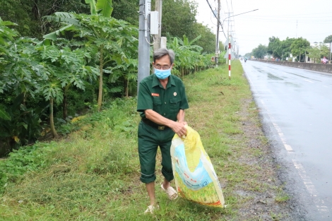 Gần 18 năm tận tụy với công việc Trưởng ấp