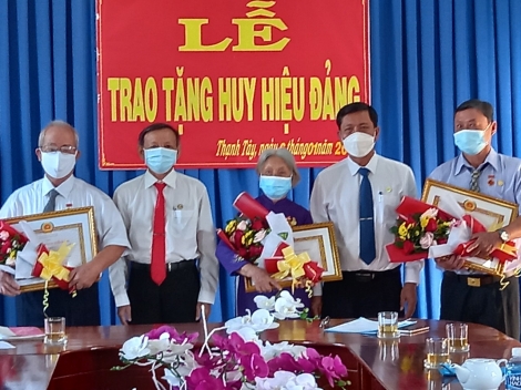 Điểm tin địa phương