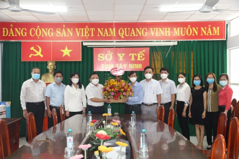 Lãnh đạo Ban Tuyên giáo Tỉnh ủy thăm Sở Y tế