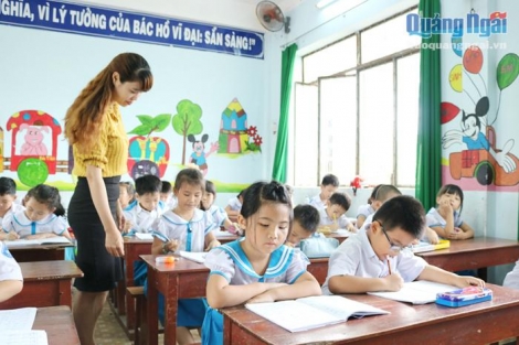 Có nên tổ chức hội giảng vòng huyện ?