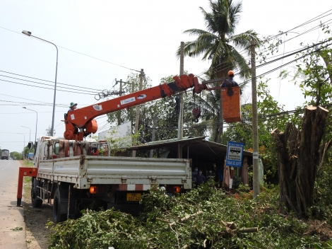 Hỗ trợ người dân di dời để giải toả mặt bằng tại khu đất Lộ Ủi