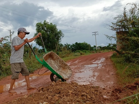 Bảo đảm an toàn giao thông từ những việc nhỏ