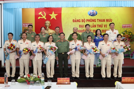 Phát huy tinh thần đoàn kết, chủ động, sáng tạo