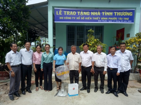 Trảng Bàng: Trao 3 căn nhà mái ấm tình thương cho hộ khó khăn về nhà ở