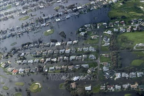 Bão Ian gây ngập lụt nghiêm trọng nhất trong 500 năm tại bang Florida, Mỹ