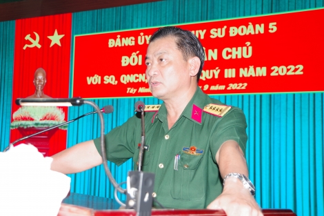 Thường vụ Đảng ủy, Chỉ huy Sư đoàn 5: Đối thoại dân chủ với cán bộ, chiến sĩ khối cơ quan, đơn vị trực thuộc