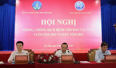 Hội nghị phòng chống dịch bệnh cho đàn vật nuôi năm 2022 và đầu năm 2023