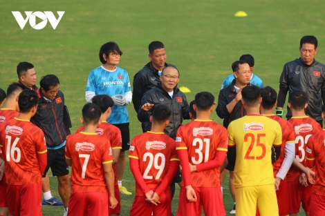 Hôm nay (17/12), ĐT Việt Nam di chuyển sang Lào đá AFF Cup 2022