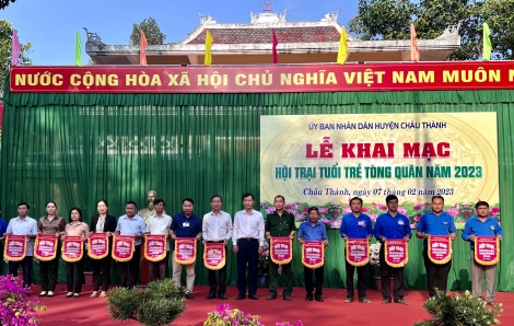 Châu Thành: Khai mạc Hội trại tuổi trẻ tòng quân 2023