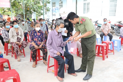 Y, bác sỹ Bệnh xá Công an tỉnh: Trách nhiệm, tận tụy mẫu mực về y đức