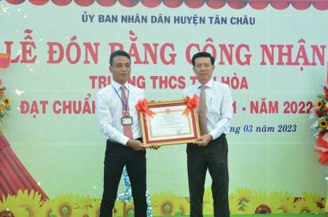 Trường THCS Tân Hòa (Tân Châu): Đạt chuẩn quốc gia mức độ I