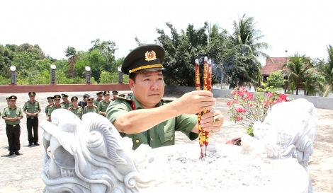 Cục Ngoại tuyến Bộ Công an: “Hành quân về nguồn” tại Ban An ninh Trung ương Cục miền Nam