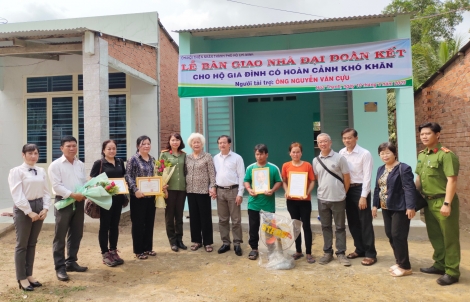 Châu Thành: Tặng nhà đại đoàn kết cho hộ người dân tộc Khmer