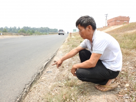 Những rãnh sâu “tử thần” bên đường ĐT.781