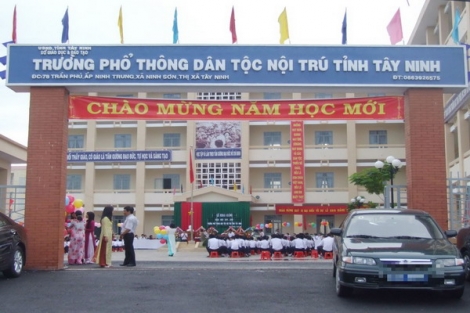 UBND tỉnh: Ban hành quyết định tuyển sinh vào Trường phổ thông Dân tộc nội trú