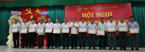 Phát huy vai trò của Hội Nông dân trong phát triển nông nghiệp, xây dựng nông thôn mới