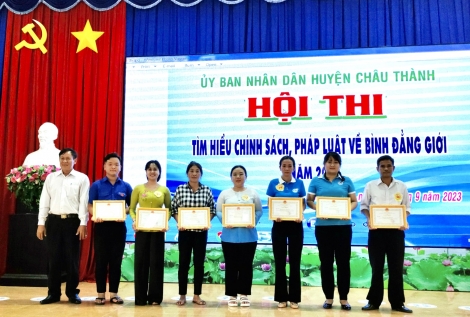 Châu Thành: 150 thí sinh dự thi tìm hiểu chính sách pháp luật về bình đẳng giới